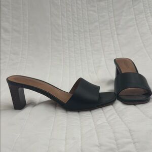 Black Leather Women's Heeled Sandals
